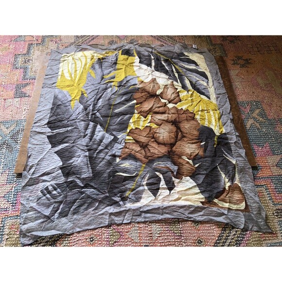 VTG Oscar de la Renta I’ve hundred percent silk scarf, 30 inches floral￼ - Picture 1 of 5